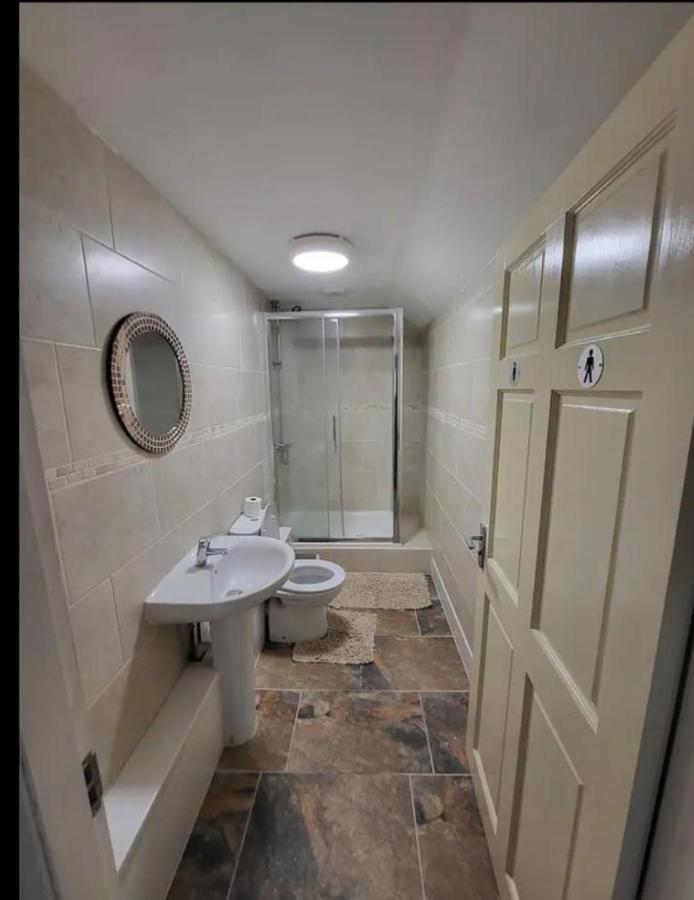 The Dublin Packet Family Room 4 Holyhead Extérieur photo